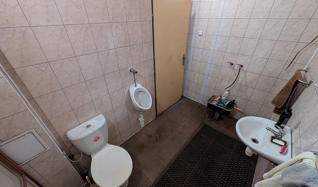 Prodej výrobních prostor 1 500 m², Rynoltice – náhled fotky 14