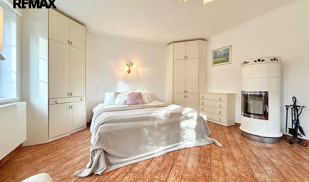 Prodej domu 650 m² s pozemkem 2 968 m², Svinaře – náhled fotky 8