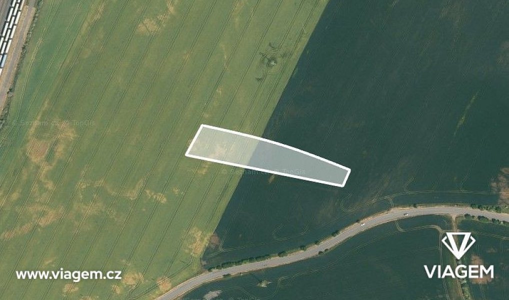 Prodej pole 1 497 m², Kozomín – náhled fotky 2