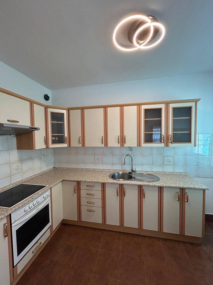 Pronájem bytu 2+1 86 m² – fotografie 3