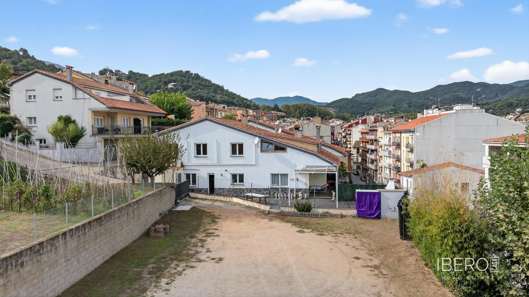 Prodej domu 884 m² s pozemkem 736 m²