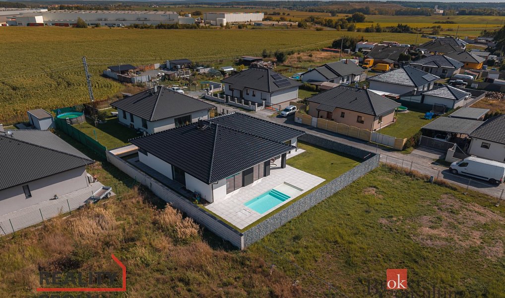 Prodej domu 268 m² s pozemkem 720 m², Úherce – náhled fotky 40