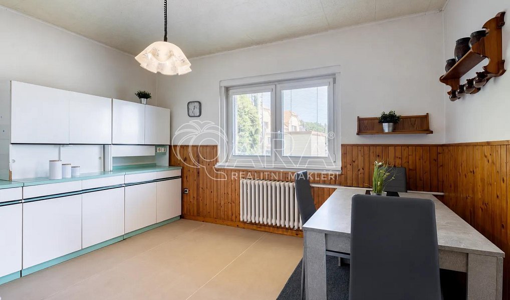 Prodej domu 208 m² s pozemkem 981 m², Louňovice – náhled fotky 3