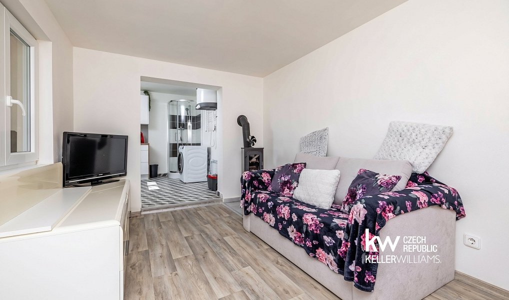 Prodej chaty/chalupy 33 m² s pozemkem 640 m², Malé Žernoseky – náhled fotky 12