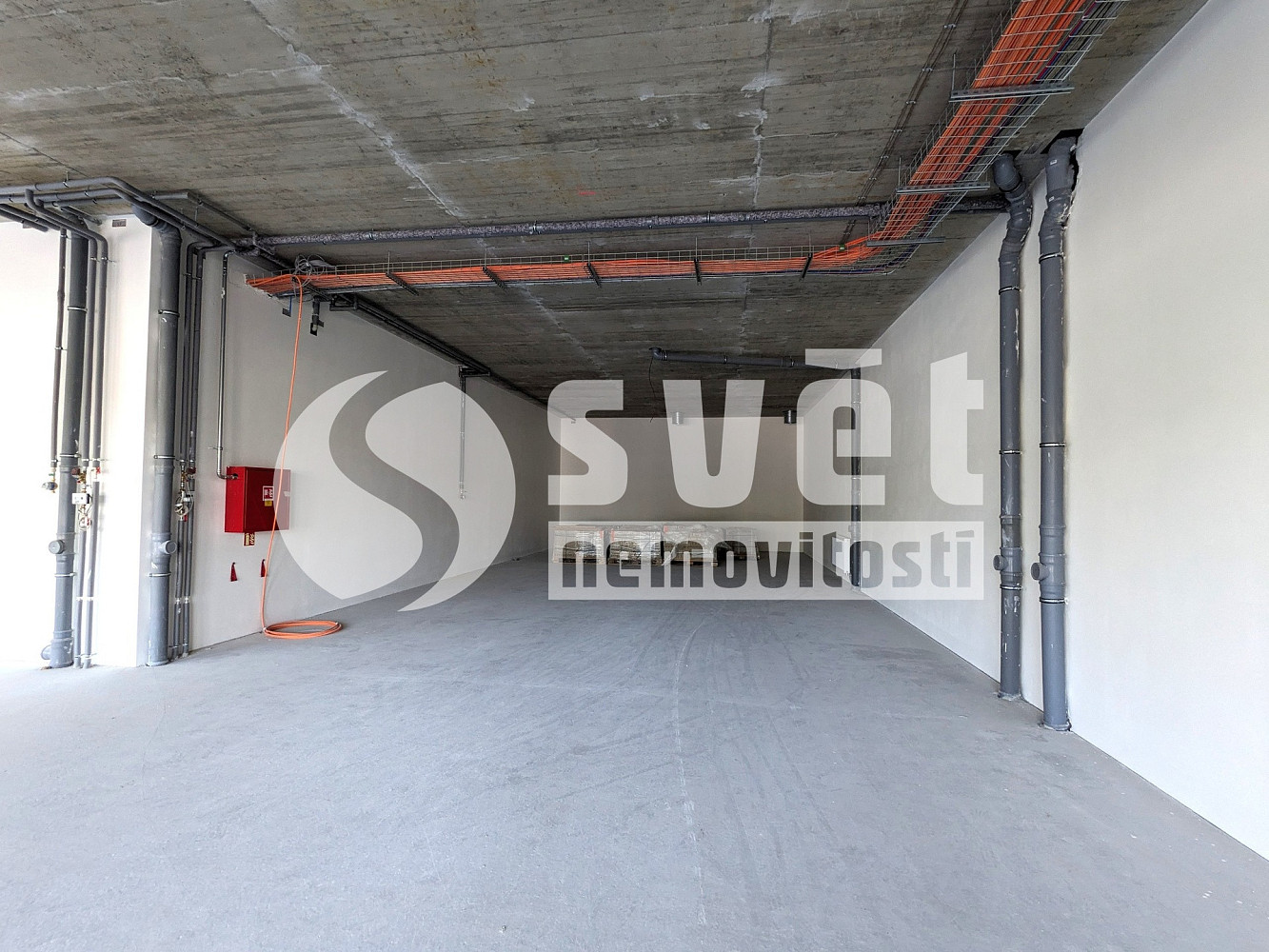 Pronájem obchodních prostor 145 m² – fotografie 4