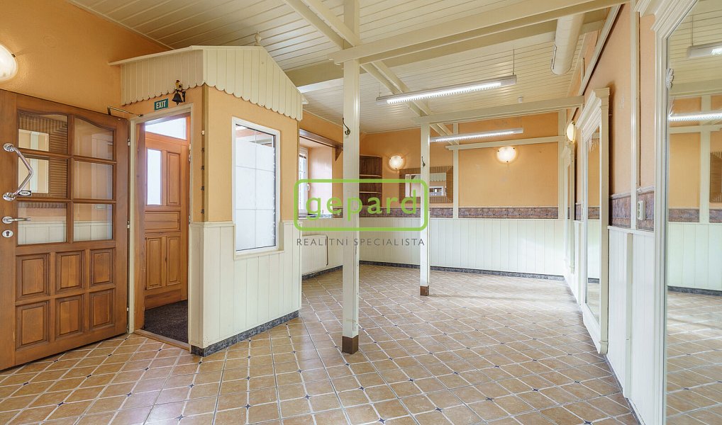 Pronájem obchodních prostor 112 m², Karlovy Vary – náhled fotky 4