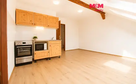Pronájem bytu 1+1 43 m², Československé armády, Cvikov - Cvikov I, okres Česká Lípa