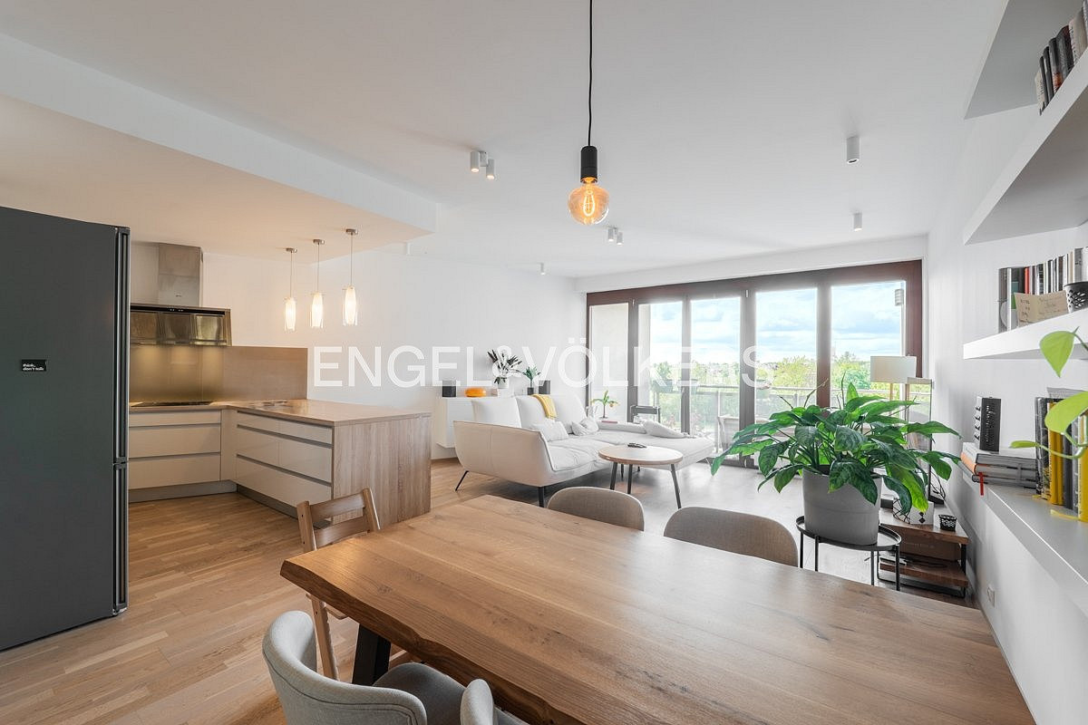 Pronájem bytu 4+kk 125 m² — photo 4