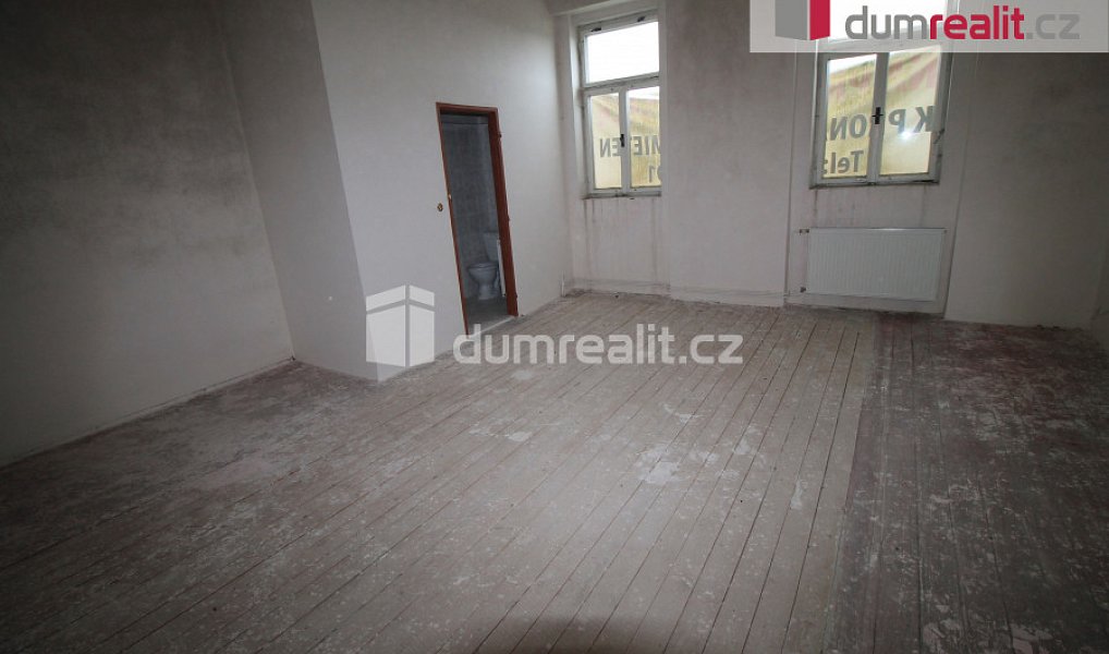 Prodej nájemního domu, činžáku 2 000 m², Aš – náhled fotky 13