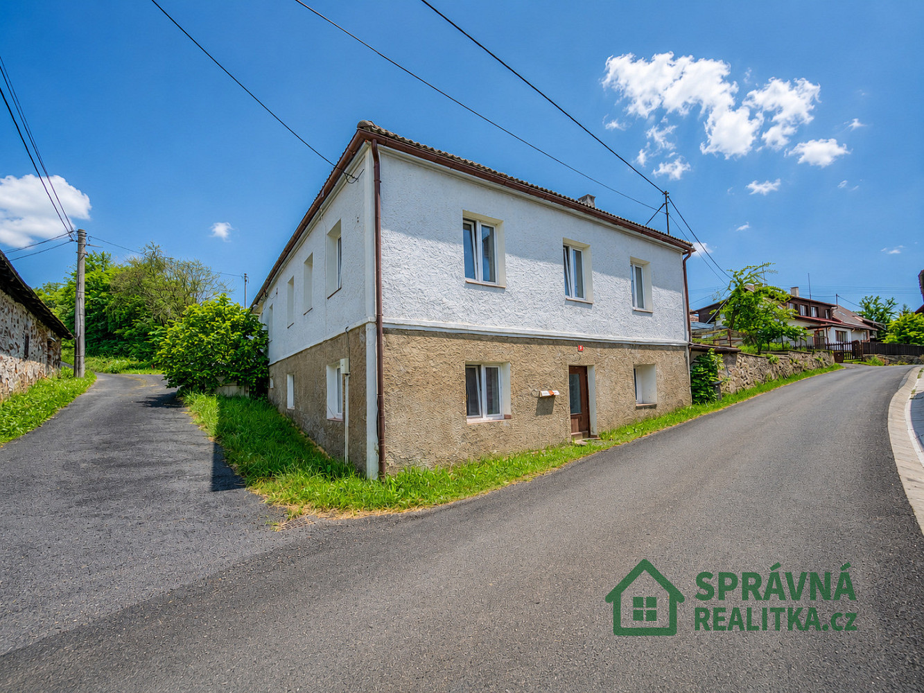 Prodej domu 220 m² s pozemkem 932 m²