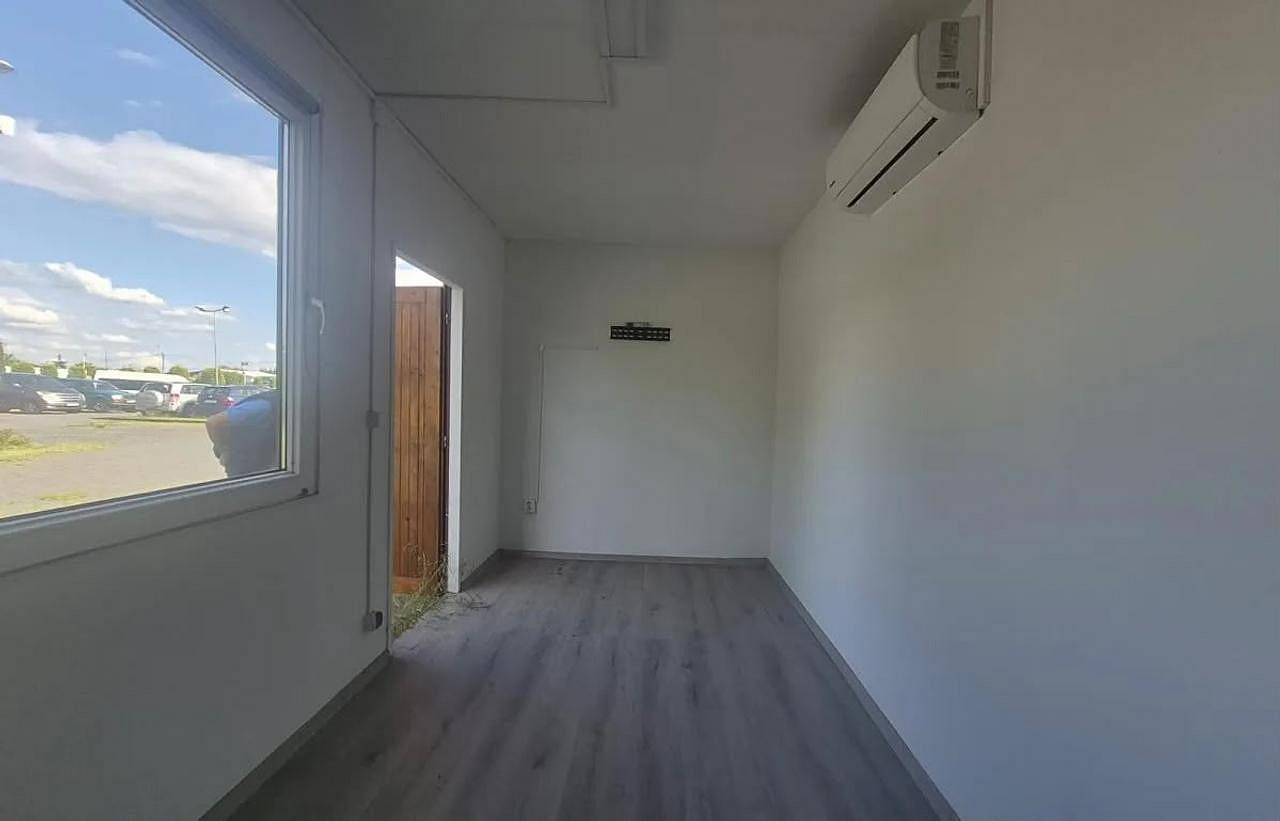 Pronájem komerčního objektu (jiného typu) 500 m² – fotografie 4