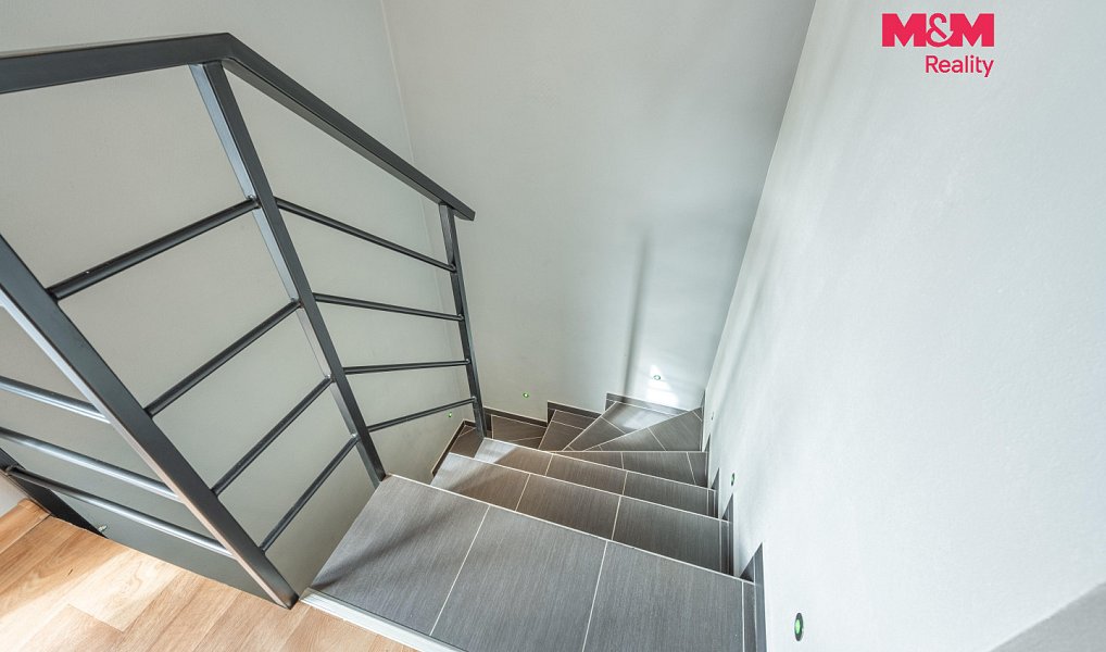 Prodej kanceláře 174 m², Slaný – náhled fotky 10