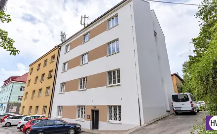 Prodej bytu 1+kk 17 m², U zákrutu, Praha 10 - Záběhlice