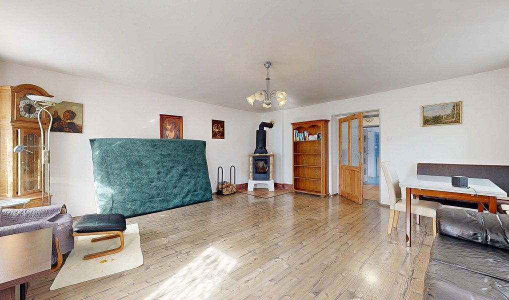 Prodej domu 313 m² s pozemkem 2 261 m², Dobkovice – náhled fotky 5