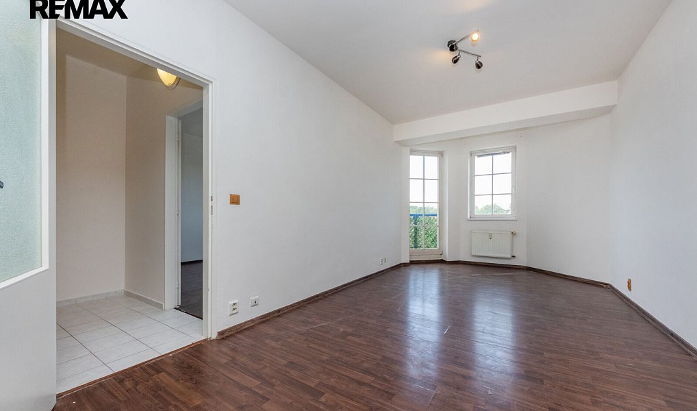 Prodej bytu 2+kk 42 m², Praha – náhled fotky 2