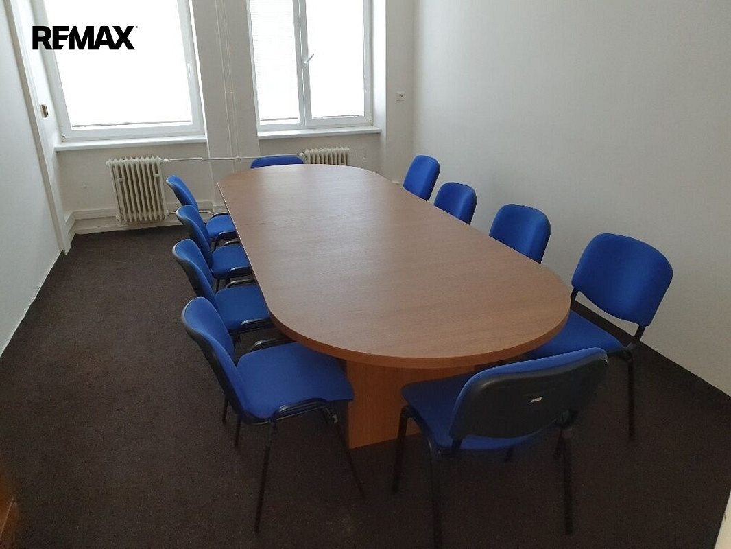 Pronájem kanceláře 19 m² – fotografie 2