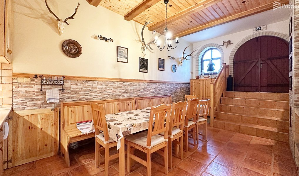 Prodej ubytovacího objektu 285 m², Strachotín – náhled fotky 2