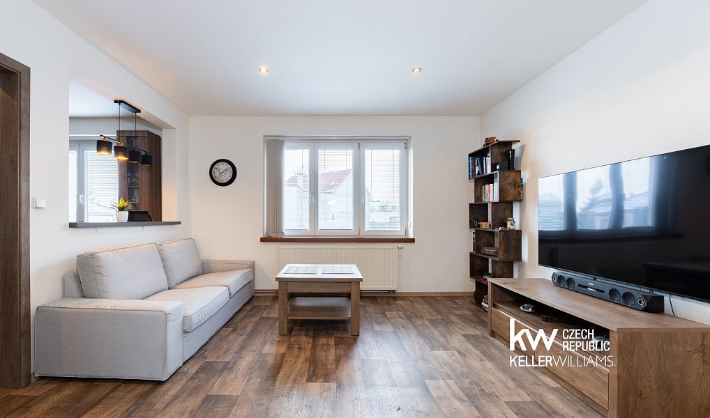 Prodej domu 176 m² s pozemkem 469 m², Dubí – náhled fotky 27