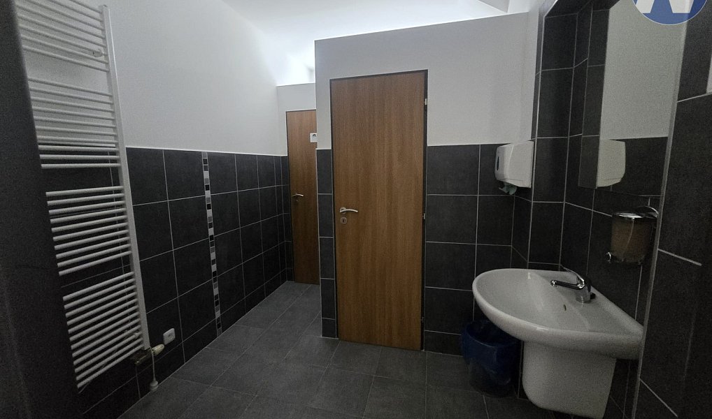 Pronájem kanceláře 120 m², Prachatice – náhled fotky 13