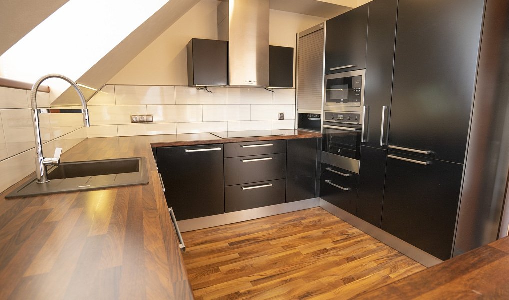Pronájem bytu 1+kk 84 m², Litomyšl – náhled fotky 3