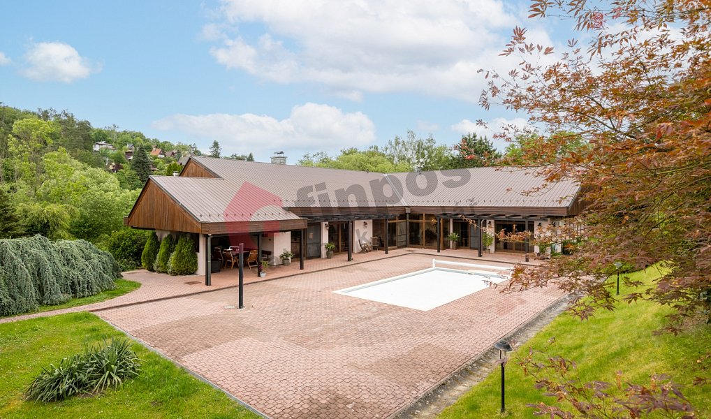 Prodej domu 386 m² s pozemkem 2 480 m², Hvězdonice – náhled fotky 28