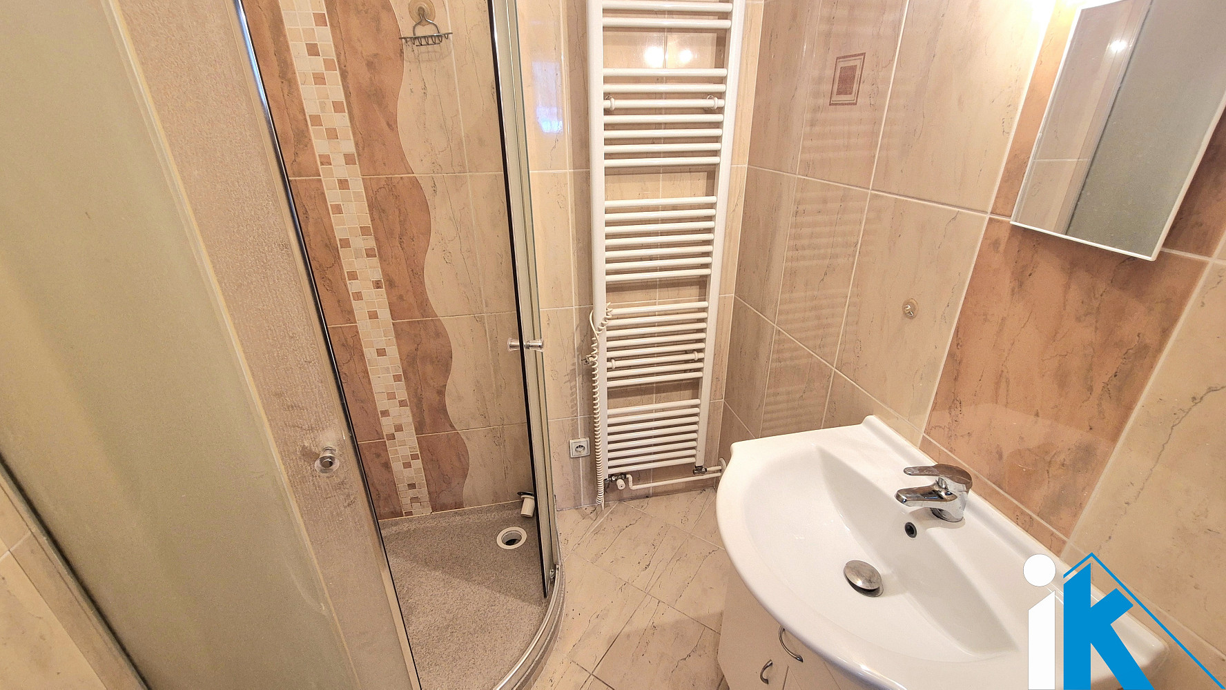 Prodej bytu 3+1 64 m² — photo 3