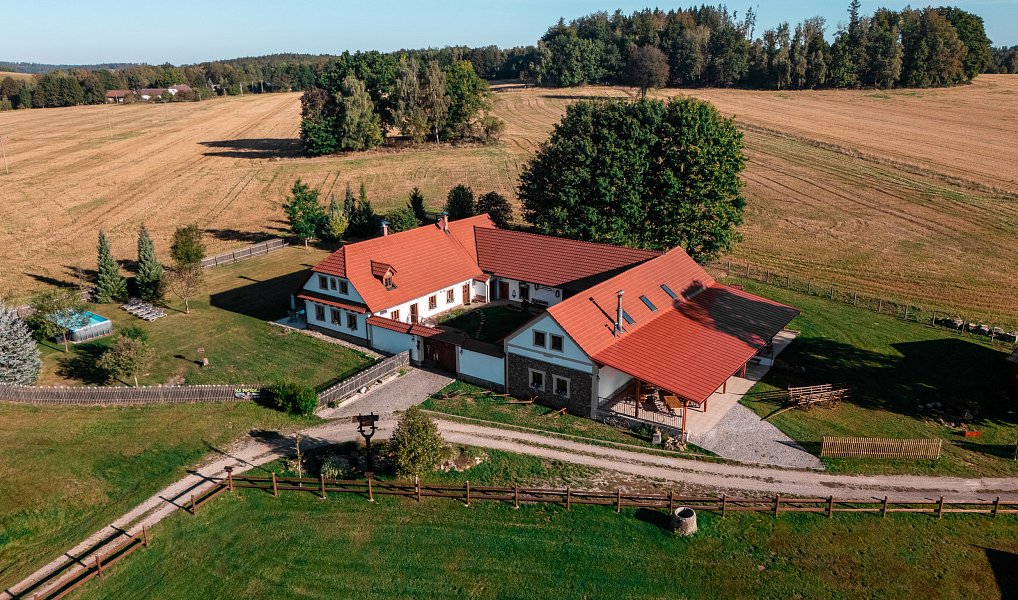 Prodej ubytovacího objektu 500 m², Opatov – náhled fotky 4