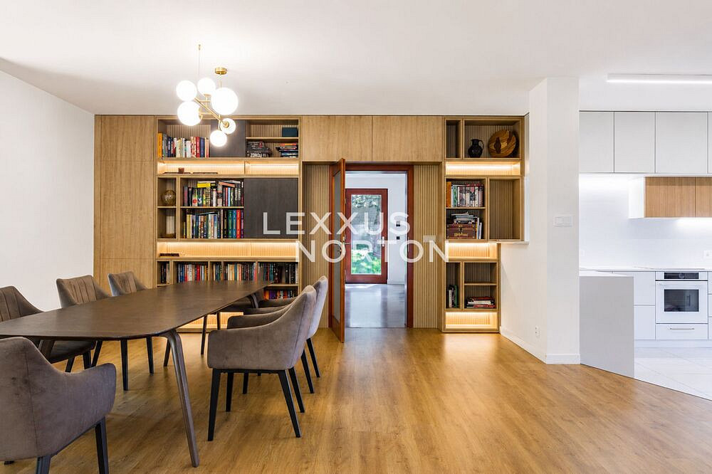 Prodej domu 378 m² s pozemkem 1 502 m² – fotografie 3