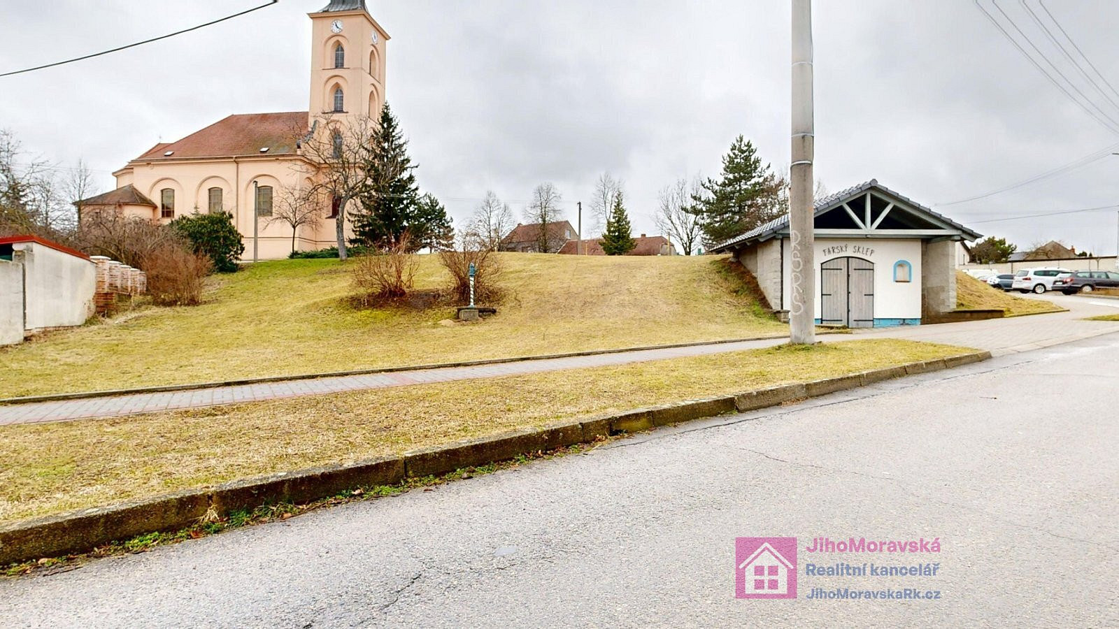 Prodej stavebního pozemku 444 m² – pohled 4