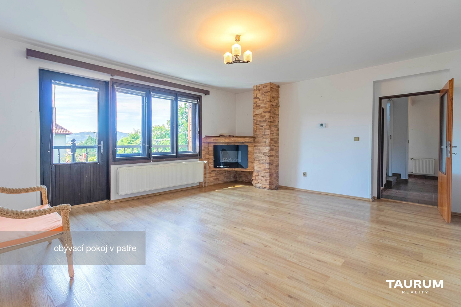 Prodej domu 295 m² s pozemkem 1 422 m² – fotografie 3