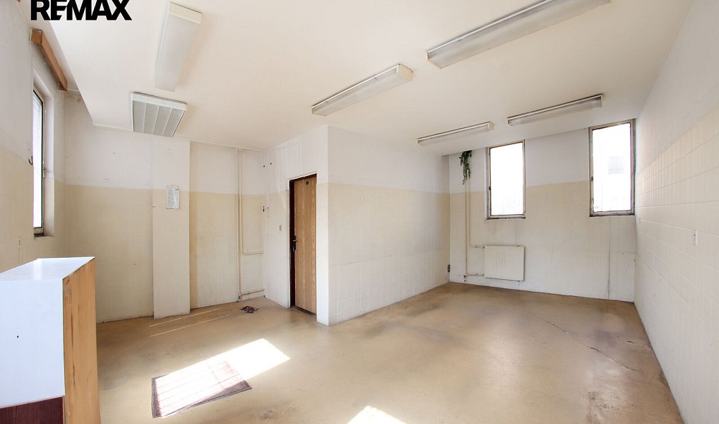 Prodej komerčního objektu (jiného typu) 470 m², Frýdek-Místek – náhled fotky 5