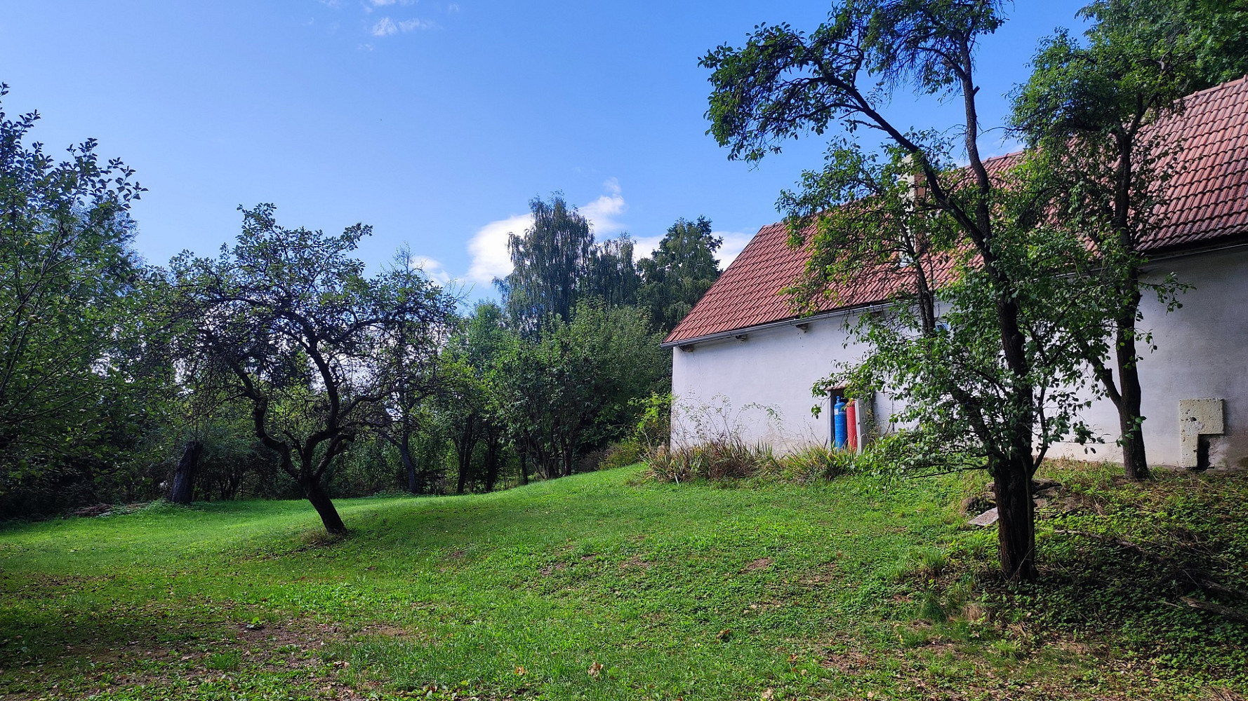 Prodej domu 127 m² s pozemkem 3 229 m² – pohled 2