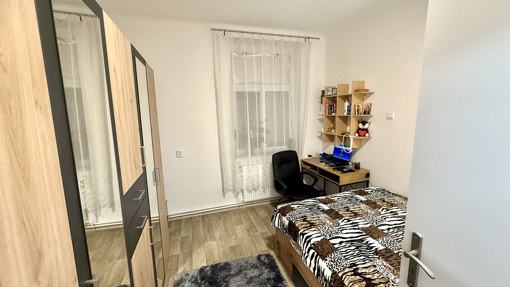 Pronájem bytu 2+1 63 m² – fotografie 3