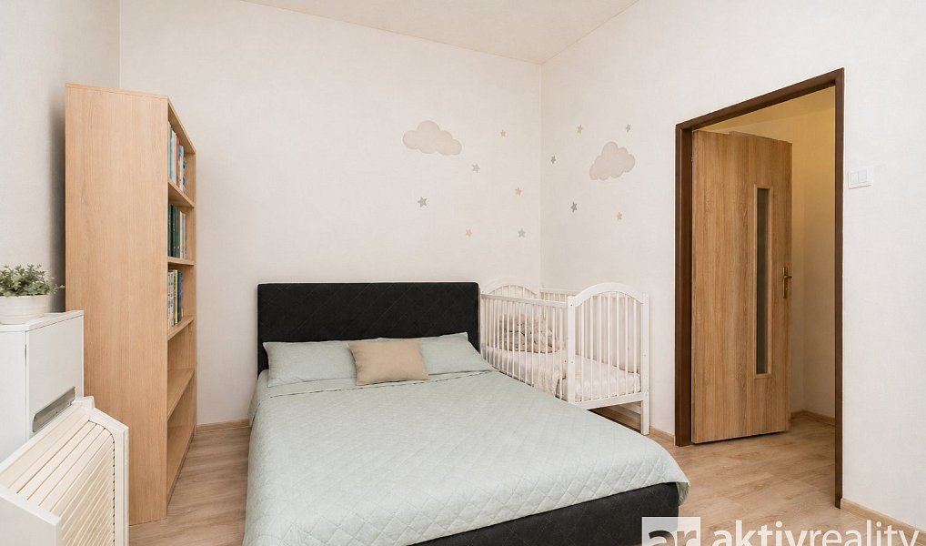 Prodej domu 250 m² s pozemkem 1 005 m², Dolní Zálezly – náhled fotky 26