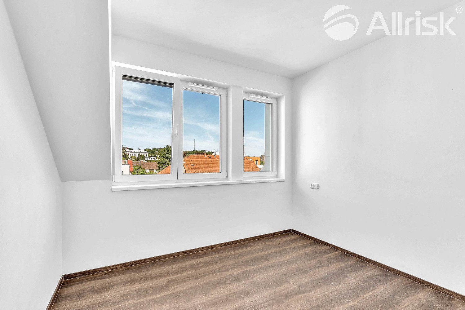Pronájem bytu 2+kk 52 m² — photo 2