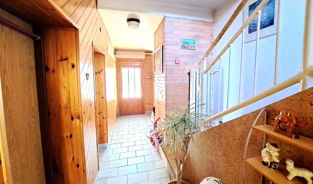 Prodej domu 300 m² s pozemkem 1 830 m², Racková – náhled fotky 15