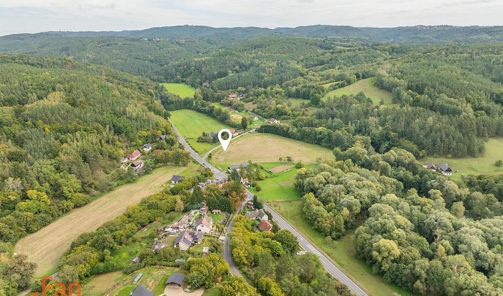 Prodej stavebního pozemku 1 015 m², Medonosy – náhled fotky 8