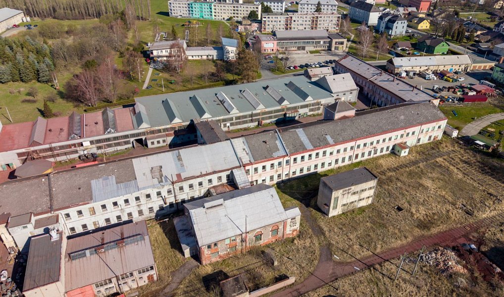 Prodej výrobních prostor 6 500 m², Světlá Hora – náhled fotky 4