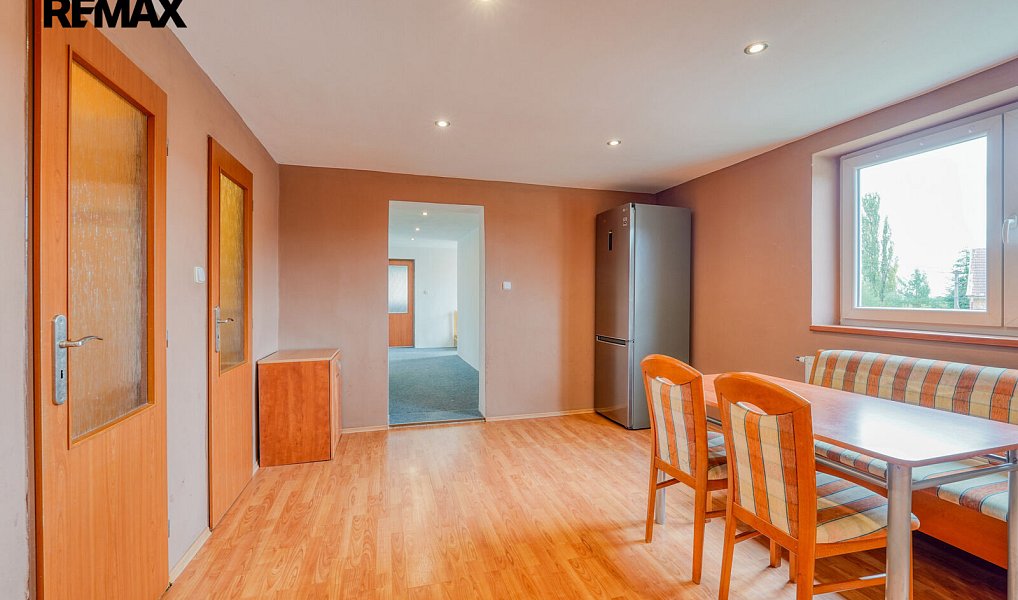 Prodej domu 220 m² s pozemkem 1 917 m², Pernarec – náhled fotky 16