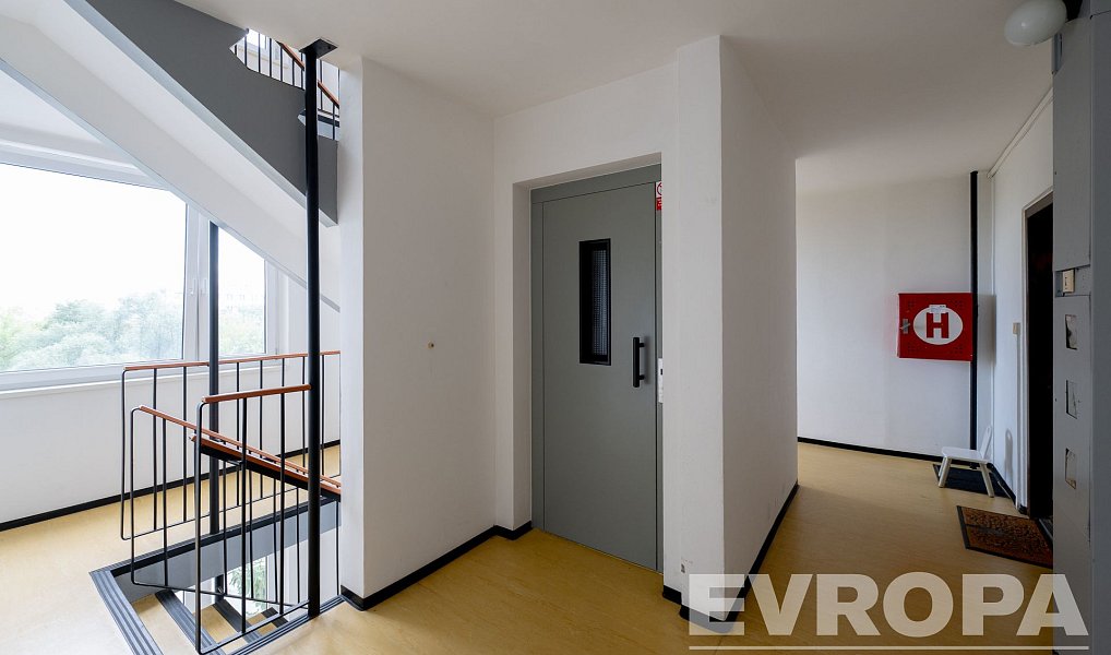 Prodej bytu 3+kk 93 m², Praha – náhled fotky 19