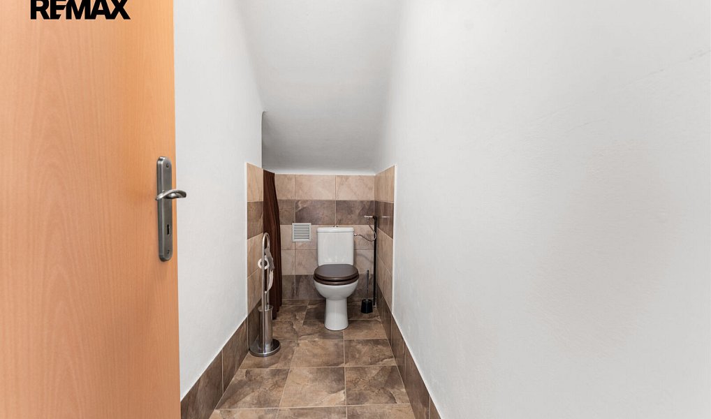 Prodej domu 160 m² s pozemkem 809 m², Praha – náhled fotky 27