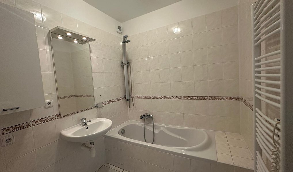 Pronájem bytu 2+1 73 m², Kralovice – náhled fotky 4