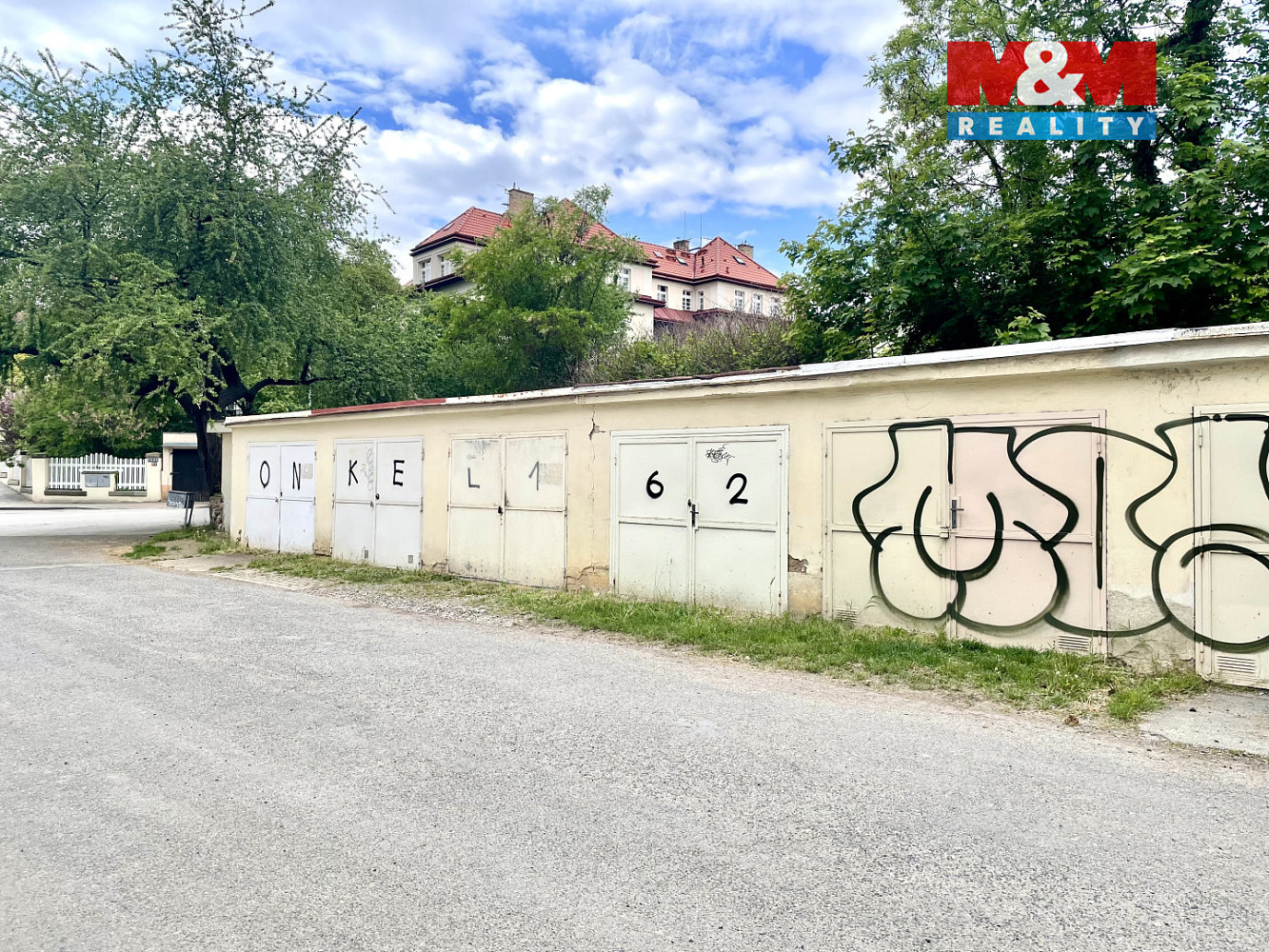Prodej garáže v praze, ul. u laboratoře — photo 2