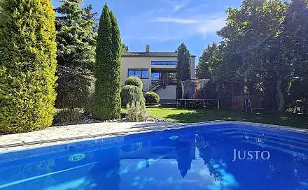 Prodej domu 322 m² s pozemkem 777 m², Ke Střelnici, Písek - Hradiště