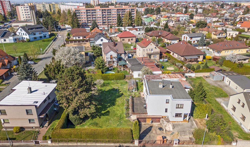 Prodej stavebního pozemku 600 m², Praha – náhled fotky 9