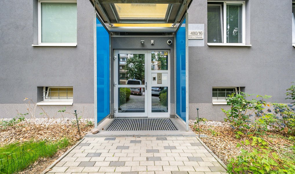 Pronájem bytu 2+kk 41 m², Praha – náhled fotky 15