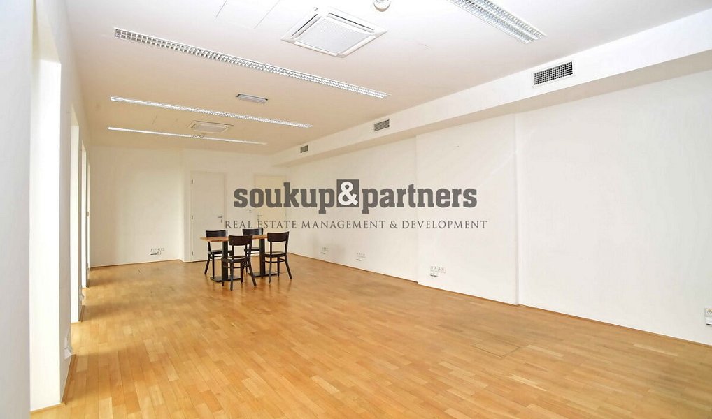Pronájem kanceláře 210 m², Praha – náhled fotky 10