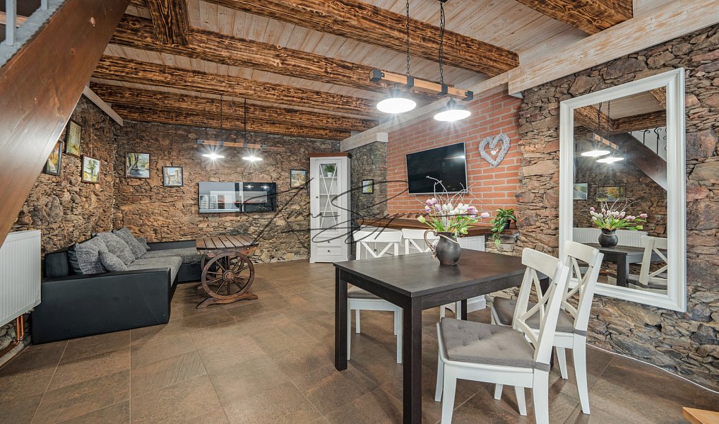 Prodej ubytovacího objektu 208 m², Dráchov – náhled fotky 10