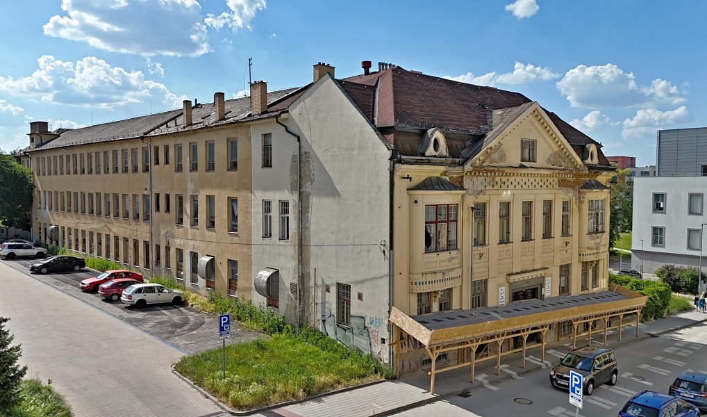 Prodej komerčního objektu (jiného typu) 8 617 m², Jihlava – náhled fotky 9