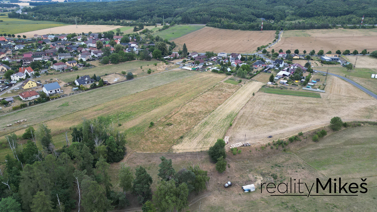 Prodej podílu 1/2 na pozemcích v Chudoplesích u Mladé Boleslavi – další